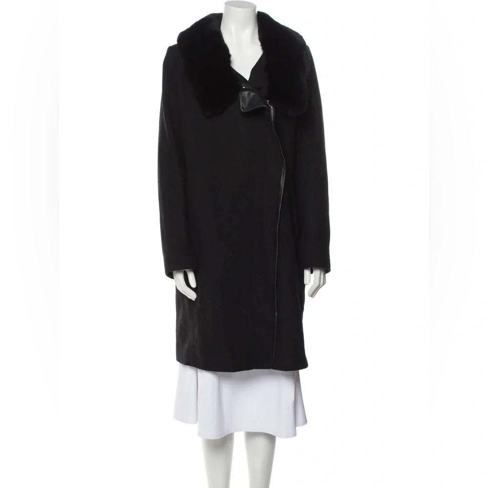 NWOT Vince Wool Lamb Leather and Rabbit Fur Coat Luxury Elegant Sz XS - Picture 1 of 7